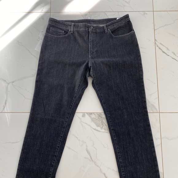 Men’s Versace jeans - Picture 3 of 6